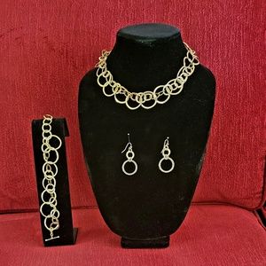 3pc Gold ToneJewelry Set
